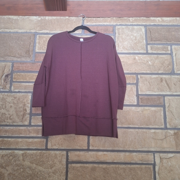 Spanx Perfect Length Dolman Sleeve Top In Wine XSmall - Picture 3 of 8